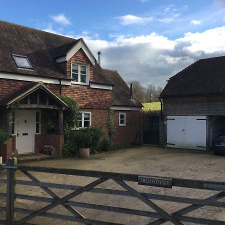 Field Cottage B&B Haywards Heath Bagian luar foto