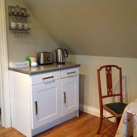 Field Cottage B&B Haywards Heath Bagian luar foto